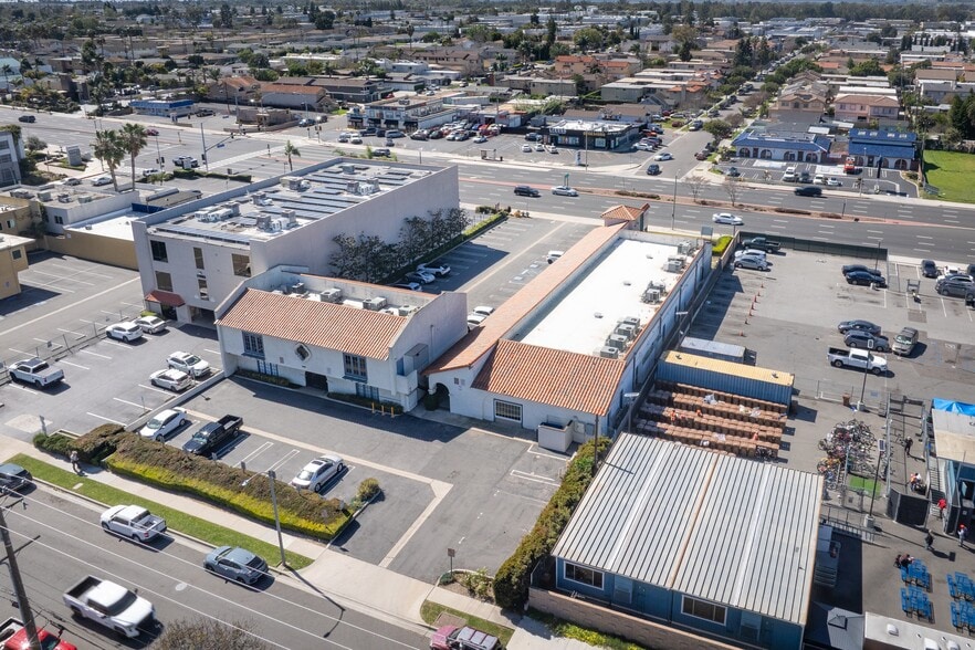 More Photos Of , Huntington Beach Office For Sale
