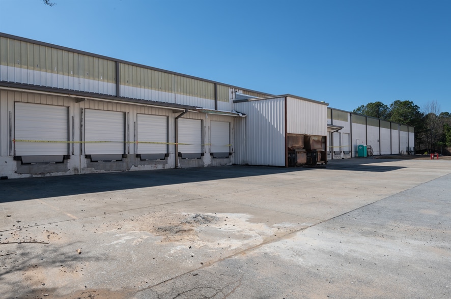 More Photos Of 4601 Welcome All Rd SW, Atlanta Distribution For Sale