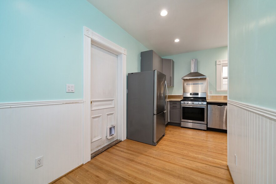 More Photos Of 253 5th Ave, San Francisco Apartments For Sale