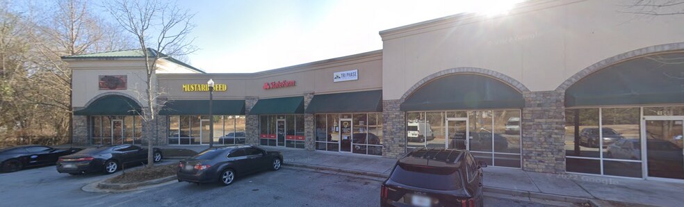 More Photos Of 6000 Lynmark Way, Fairburn Storefront Retail Office For Sale