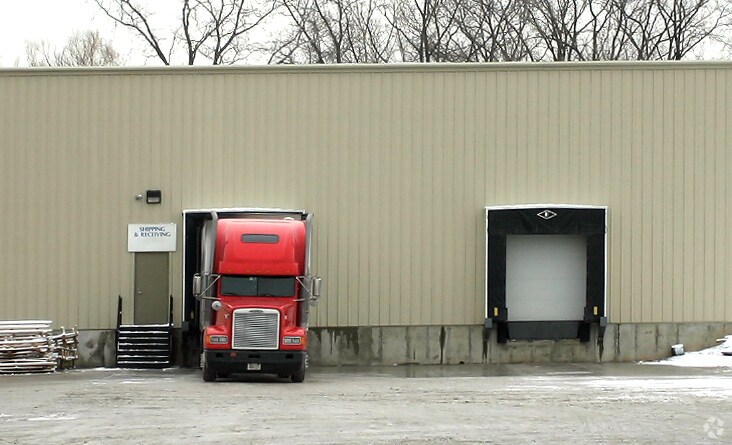 More Photos Of 830 N Westwood Ave, Toledo Distribution For Sale