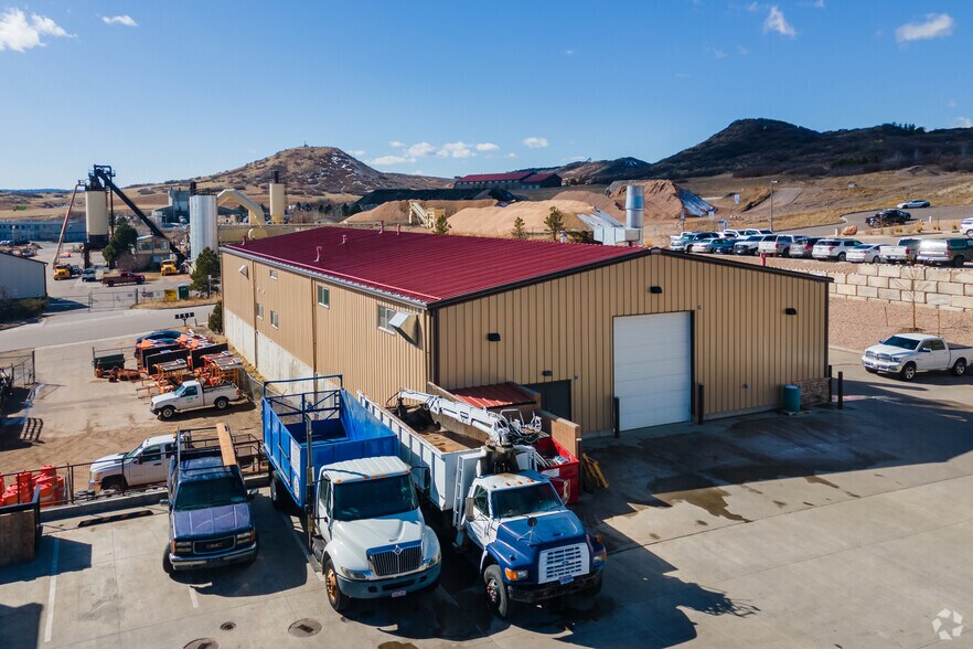 More Photos Of 1141 Atchison Ct, Castle Rock Industrial For Lease