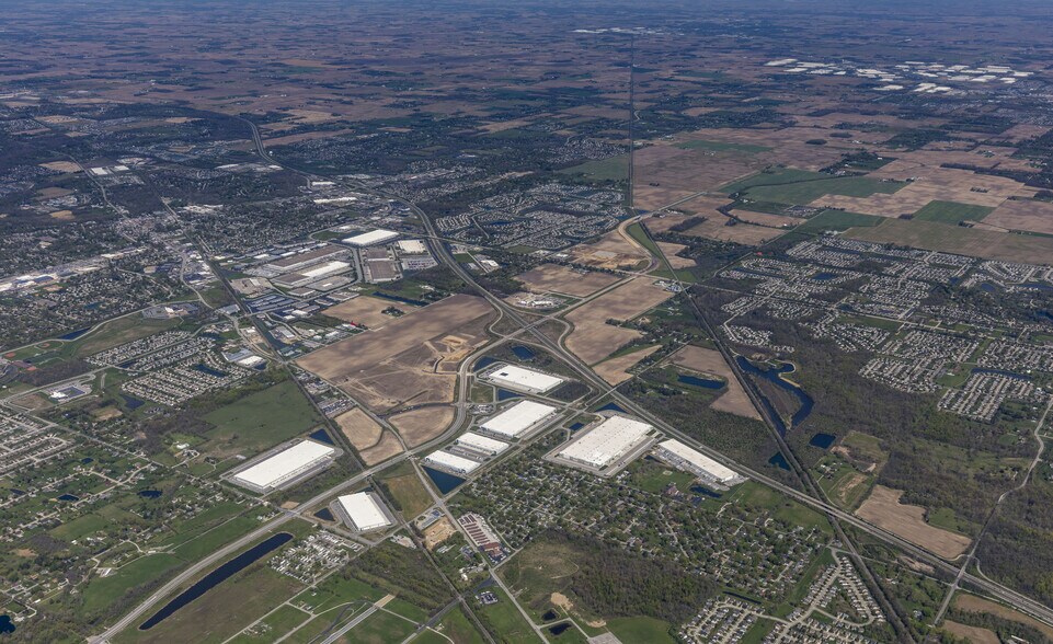 More Photos Of CR 700 & Ronald Reagan Pky @ CR 700 N, Brownsburg Unknown For Lease