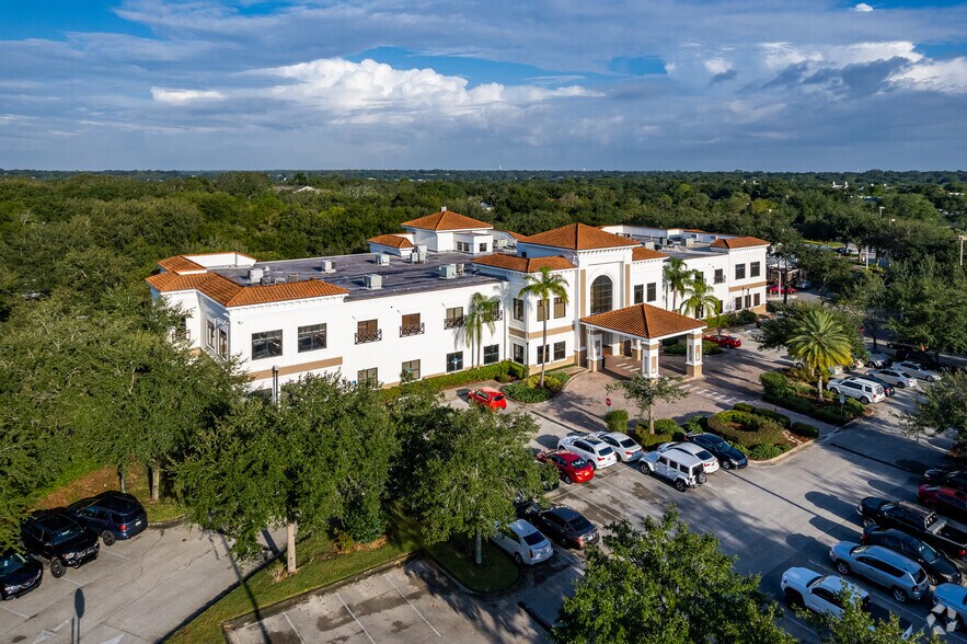 More Photos Of 1507 S Hiawassee Rd, Orlando Medical For Sale