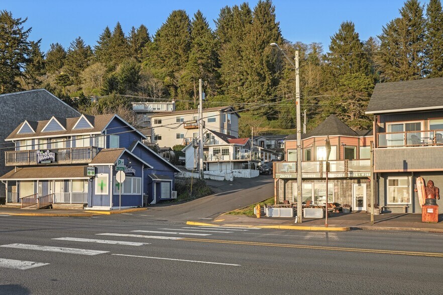 More Photos Of 25 NE Clarke St, Depoe Bay Specialty For Sale