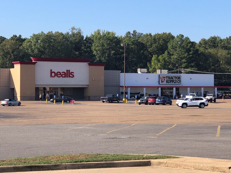 More Photos Of 1090-1164 Homer Rd, Minden General Retail For Lease