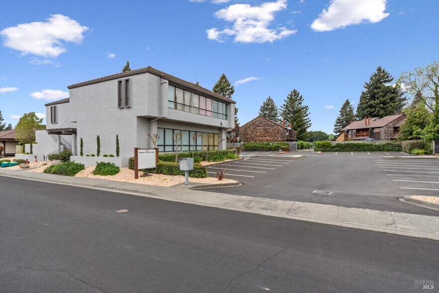 More Photos Of 1370 Medical Center Dr, Rohnert Park Medical For Sale