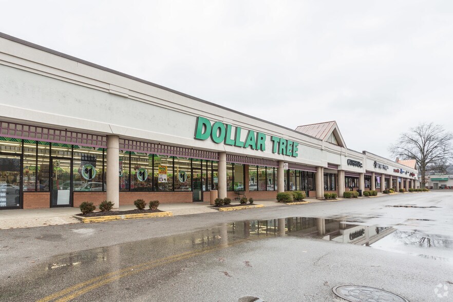 More Photos Of 2 River Walk Mall, Charleston Unknown For Lease