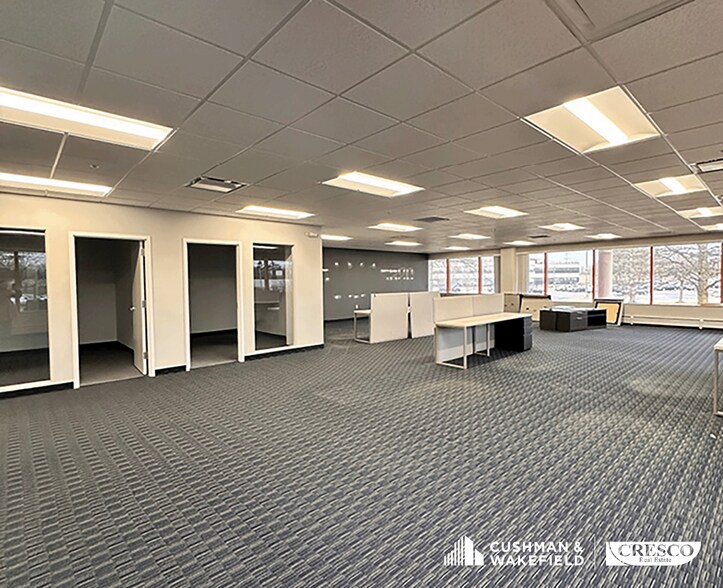 More Photos Of 5885 Landerbrook Dr, Mayfield Heights Office For Lease