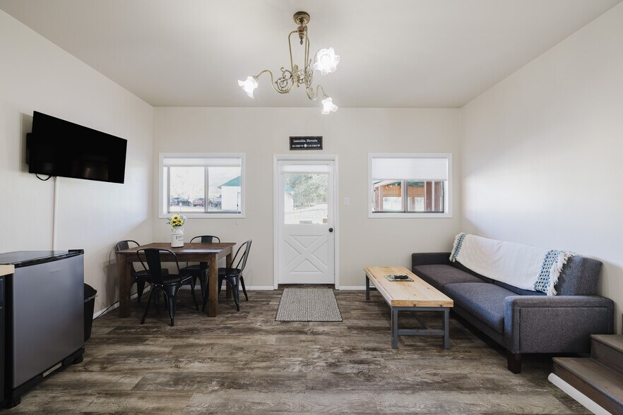 More Photos Of 925 Lamoille Hwy, Lamoille Hotel For Sale