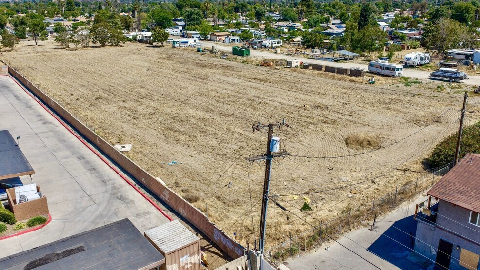 More Photos Of 26405 Girard St, Hemet Land For Sale