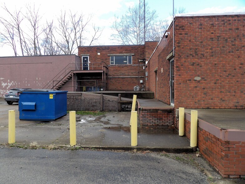 More Photos Of 8624 Station St, Mentor Warehouse For Sale
