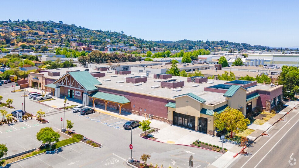 More Photos Of 360-380 Industrial Rd, San Carlos Research And Development For Lease