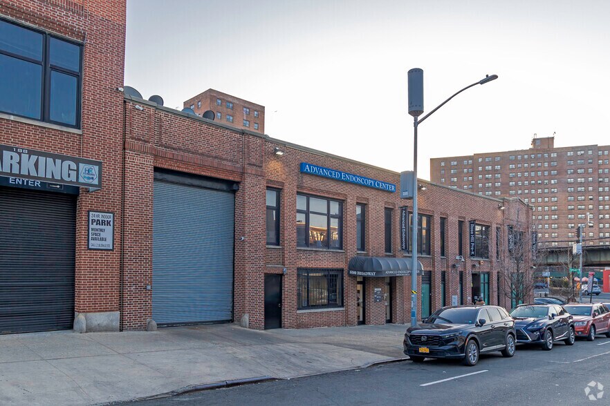More Photos Of 5500 Broadway, Bronx Office For Lease