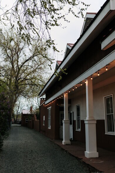 More Photos Of 220 W Manhattan Ave, Santa Fe Hotel For Sale