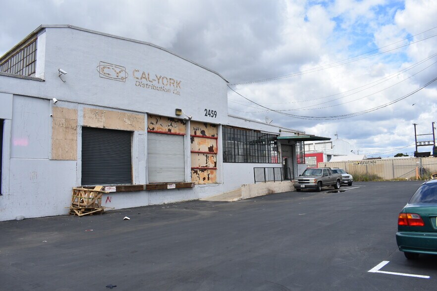 More Photos Of 2459 E Vernon Ave, Vernon Warehouse For Lease
