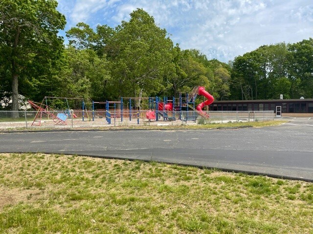 More Photos Of 740 Colonel Ledyard Hwy, Ledyard Storefront For Lease