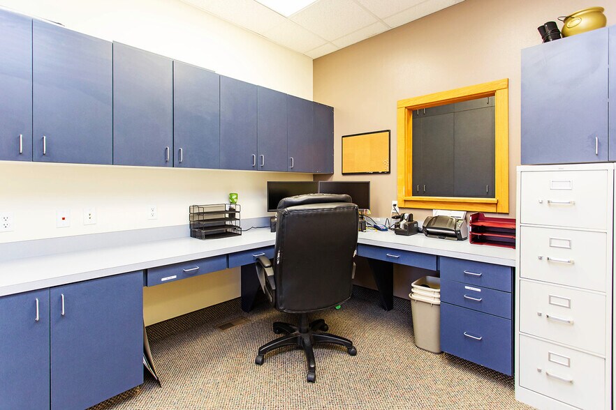 More Photos Of 1263 Bennett Ave, Burley Medical For Sale