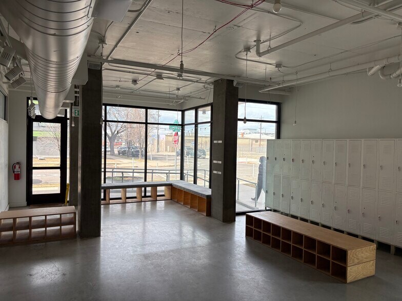 More Photos Of 2550-2590 Lawrence St, Denver Apartments For Lease
