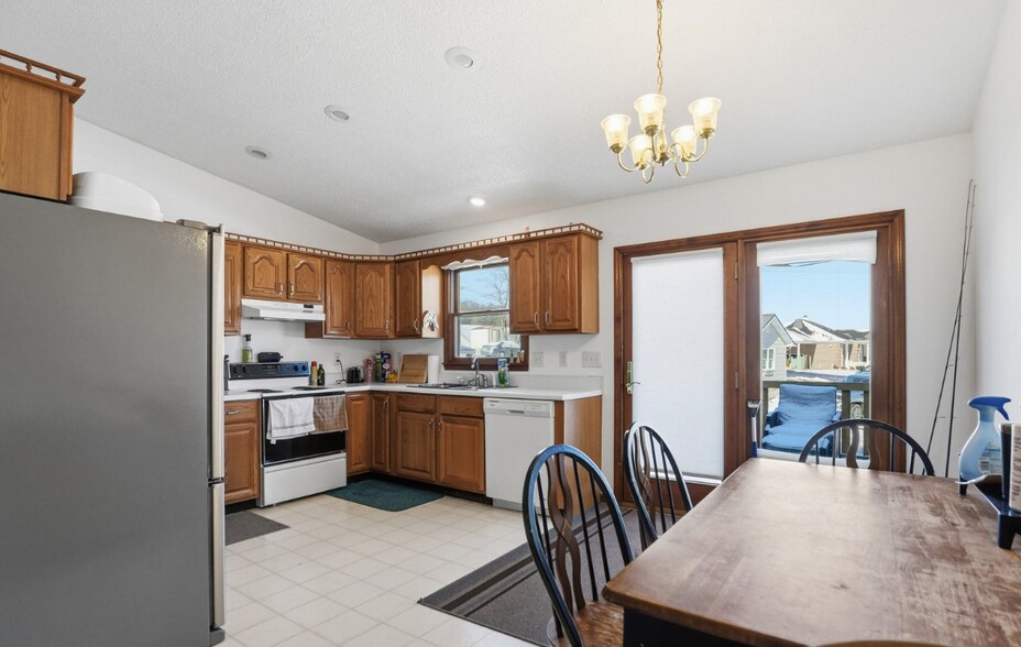 More Photos Of 528 W Main St, Wise Storefront For Sale