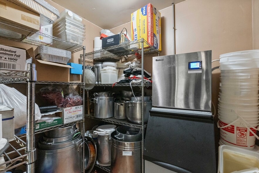 More Photos Of 7575 Broadway St, Denver Restaurant For Sale