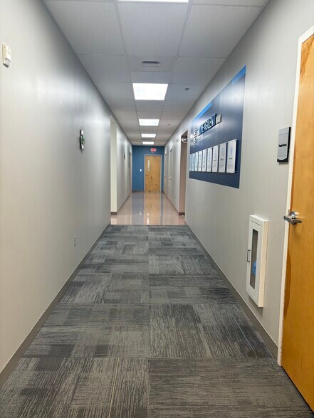 More Photos Of 260-300 Griffith Rd, Chicopee Warehouse For Lease