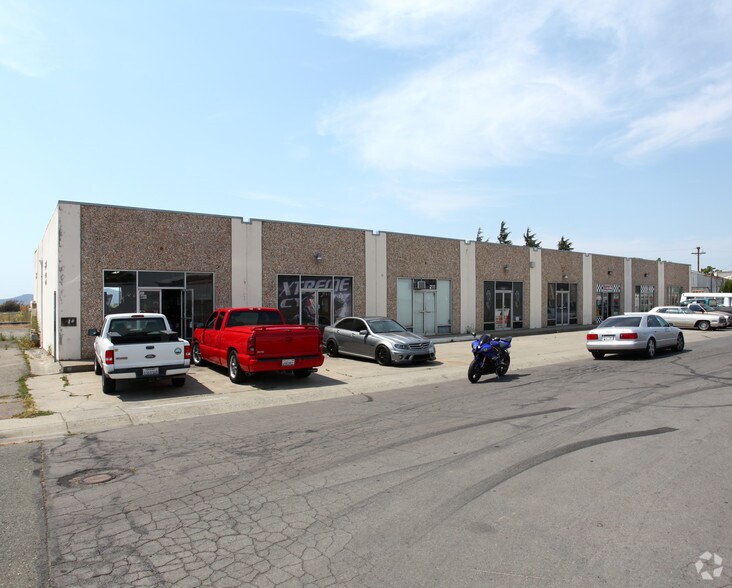 More Photos Of 201-207 Benton Ct, Suisun City Auto Repair For Lease