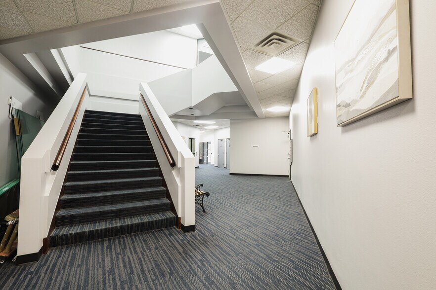 More Photos Of 4000 Garth Rd, Baytown Medical For Sale