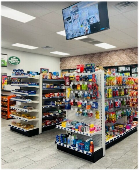 More Photos Of 1014 N 13th St, Reading Service Station For Sale