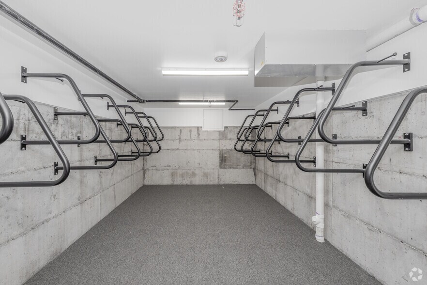 More Photos Of 9208 20th Ave SW, Seattle Apartments For Lease