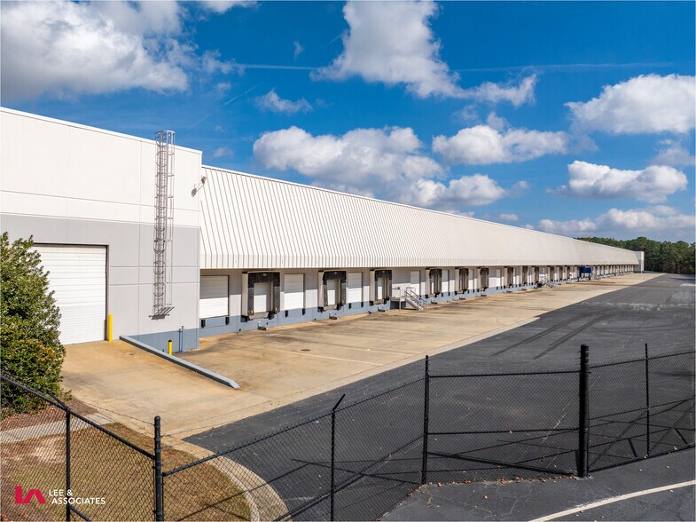 More Photos Of 4787 Stalwart Dr, Fairburn Warehouse For Lease