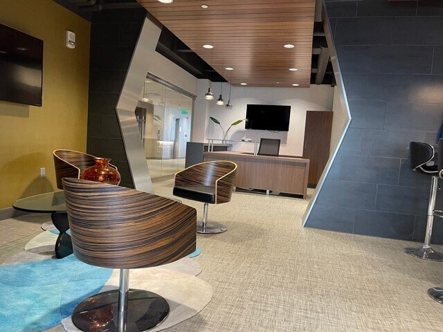 More Photos Of 220 Lyon St NW, Grand Rapids Office For Lease