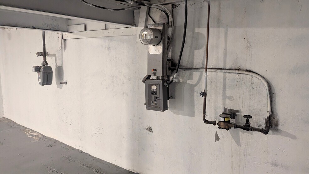 More Photos Of 17 Godwin Ave, Ridgewood General Retail For Sale