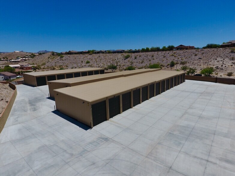 More Photos Of 2725 Desert Trail, Bullhead City Self Storage For Sale