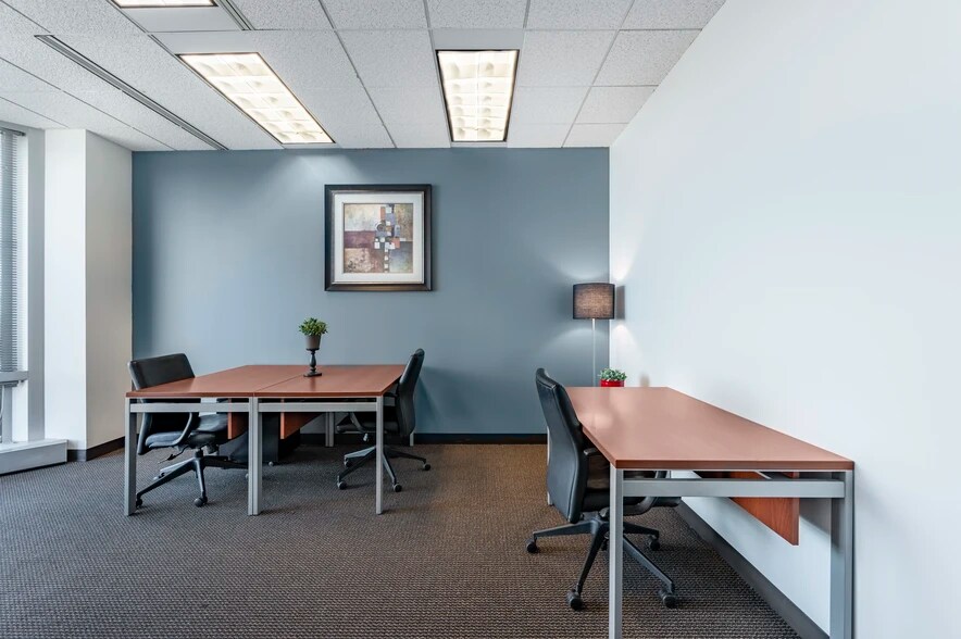 More Photos Of 601 Carlson Pky, Minnetonka Coworking Space