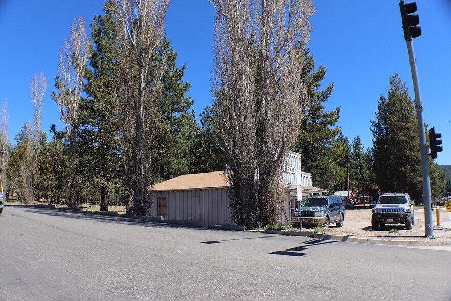 More Photos Of 42167 Big Bear Blvd, Big Bear Lake Land For Lease