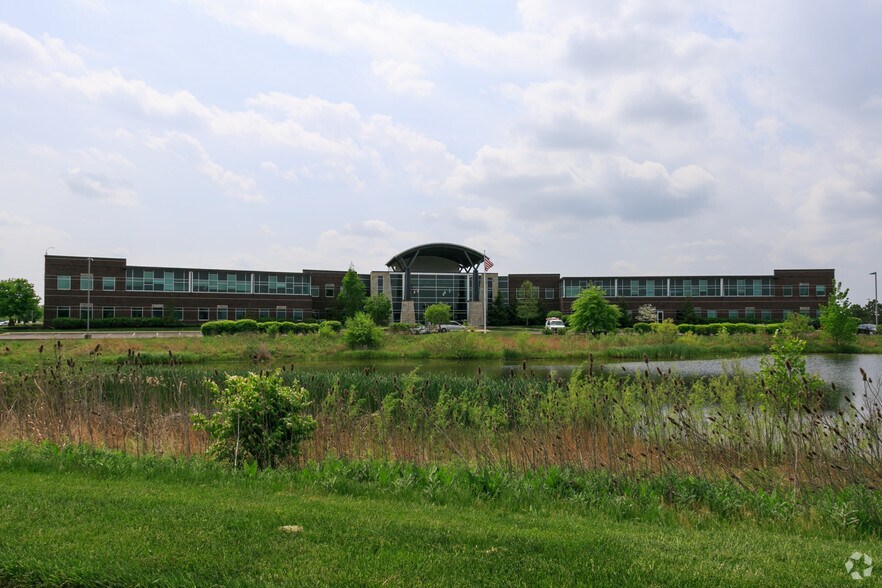 More Photos Of 2601 Stout Heritage Pky, Plainfield Office For Lease