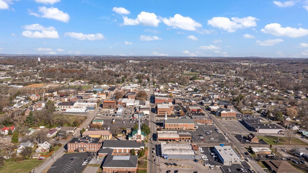 More Photos Of 318 S Green St, Glasgow Office For Sale