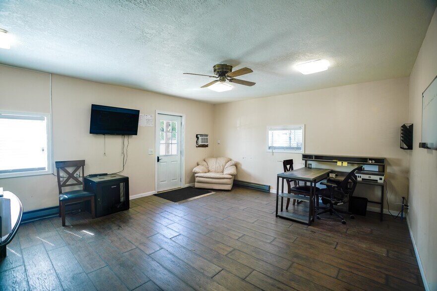 More Photos Of 145 Railroad Ave, Ellsworth Industrial For Sale