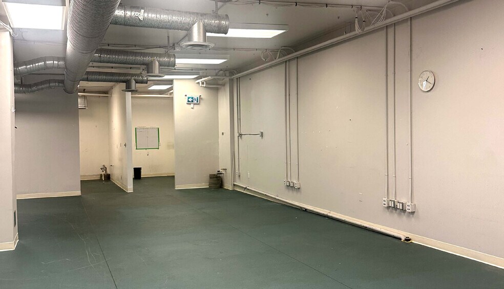 More Photos Of 1201 E Pender St, Vancouver Light Distribution For Lease