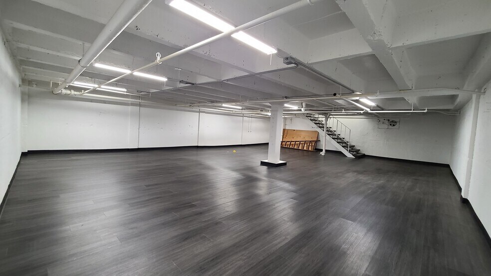 More Photos Of 969 N Hill St, Los Angeles Storefront For Lease