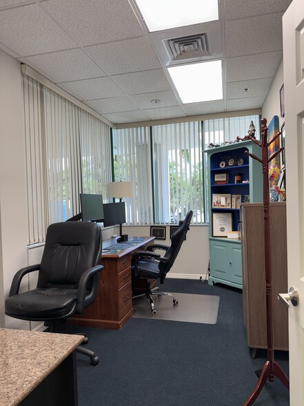 More Photos Of 9240 Bonita Beach Rd, Bonita Springs Medical For Lease