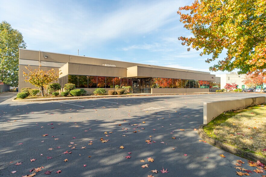 More Photos Of 2755 Pence Loop SE, Salem Medical For Sale