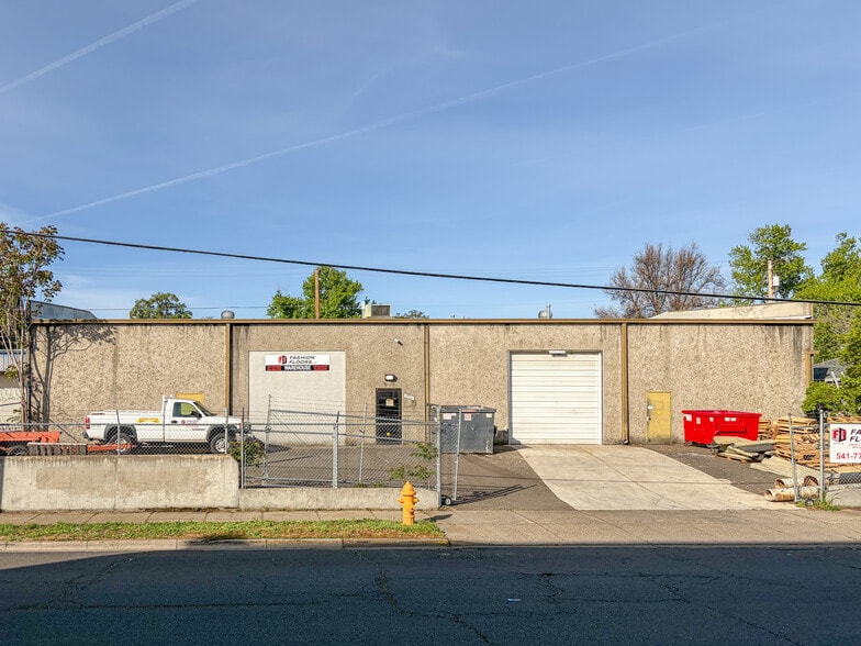 Primary Photo Of 516 S Fir St, Medford Warehouse For Sale