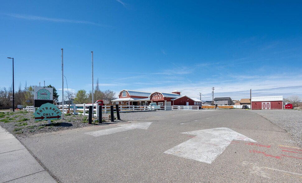 More Photos Of 581 29 Rd, Grand Junction General Retail For Sale