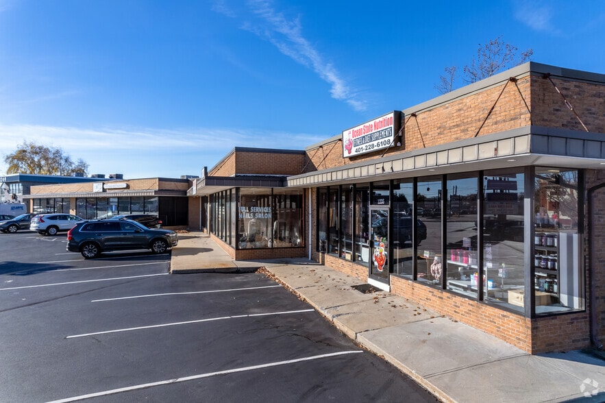 Primary Photo Of 1235 Oaklawn Ave, Cranston Storefront Retail Office For Lease