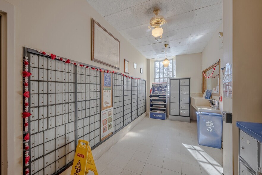 More Photos Of 332 Canonchet Rd, Rockville Apartments For Sale