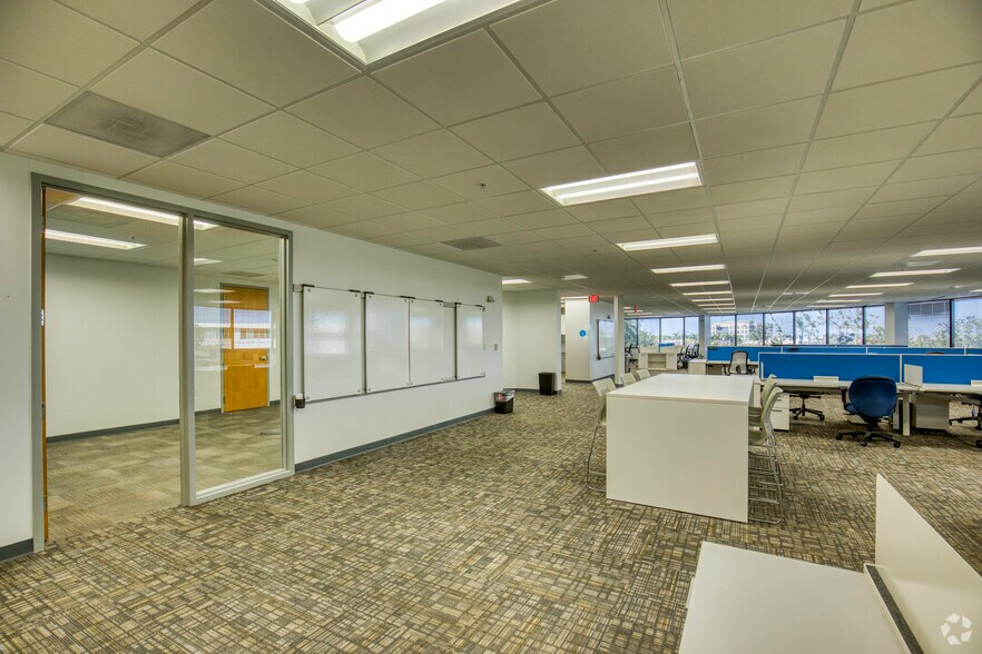 More Photos Of 5404 Cypress Center Dr, Tampa Office For Lease