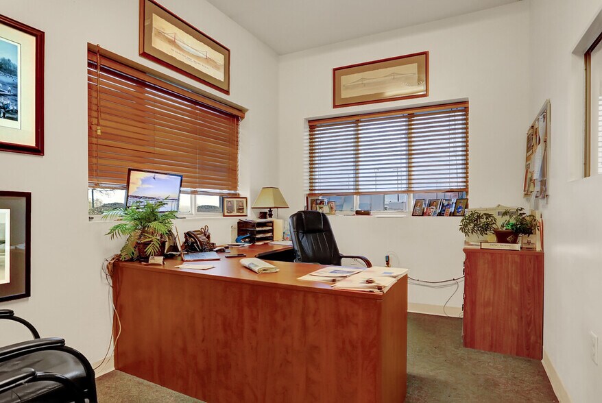 More Photos Of 655 Brown Rd, Myerstown Warehouse For Sale