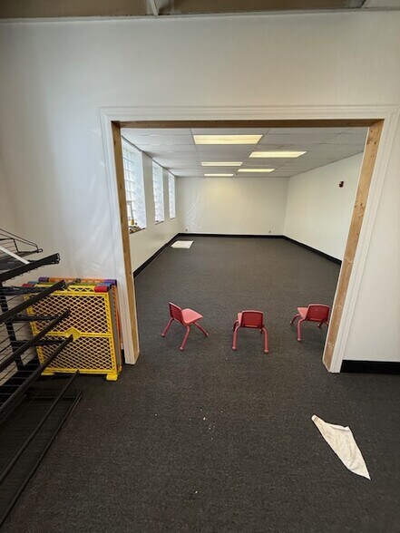 More Photos Of 12001 Shaker Blvd, Cleveland Medical For Sale
